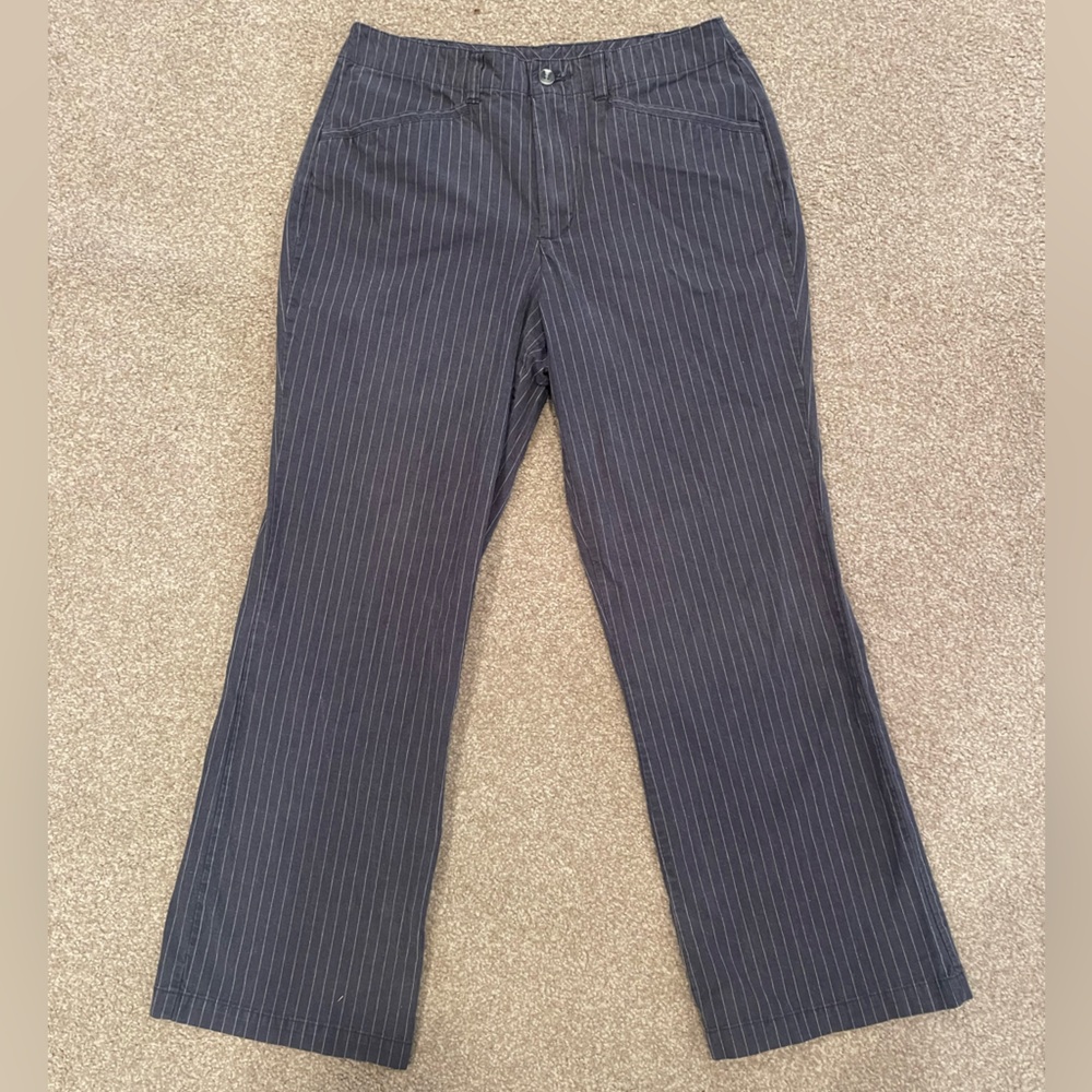 vintage White Stag petite stretch grey pinstripe mid-rise dress pants